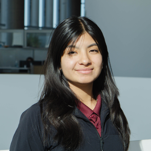 Student Julie Perez Ponce smiles at the camera.